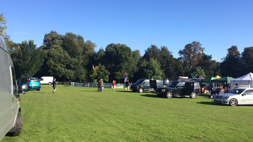 ChiswickDogShow's tweet photo. It's all happening this morning @CHISWICKHOUSE_ ! #setupdone & we're ready 2 go! #dogs #dogloversheaven http://t.co/Yrc1BqCNsn