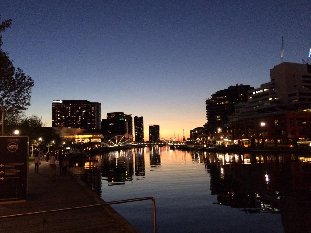 RosGleadow's tweet image. Beautiful sunset over the Yarra - great way to cap off the inspiring stories from the careers dev symp at #Combio2015