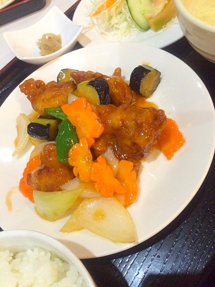 2Youko's tweet photo. 昨日の夕飯 大分市内の中華料理店で酢鶏定食💕めっちゃ美味しかったぁ❤️ http://t.co/bPOCcDaMNy