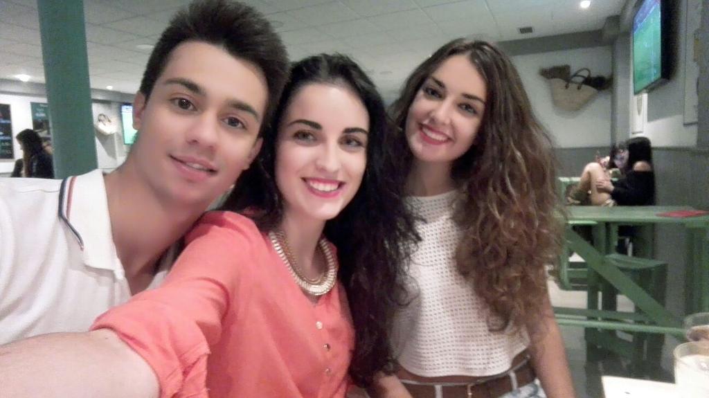 Sergio_Donas's tweet photo. No los hay más guapos 😍😍😍 @DonasDB @Lidia_Machero22 http://t.co/1KTVPYqyxQ