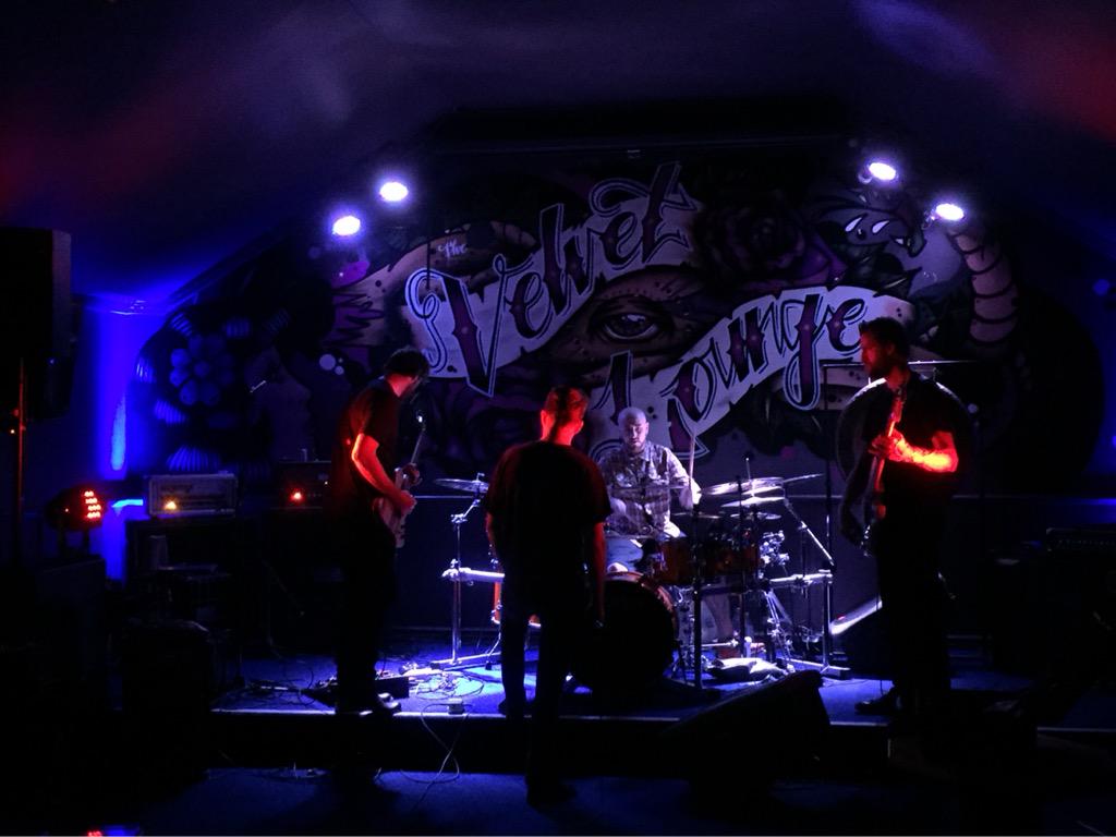 BTMBlackCaptain's tweet photo. Just saw the #BoltGun soundcheck &amp; it was amazing. Great gig in store ! #EFC #VelvetLounge @FlyingScotto http://t.co/ojxxTKkSwk