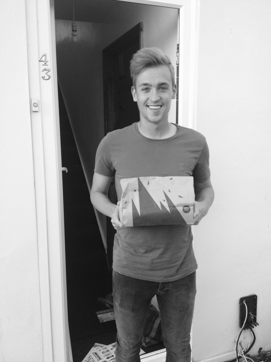 SpotifyPort's tweet photo. @PortsmouthUniFC VP @AdamHitch3 looking happy with his Freshers Pack! http://t.co/Yxbuwh8Vn6