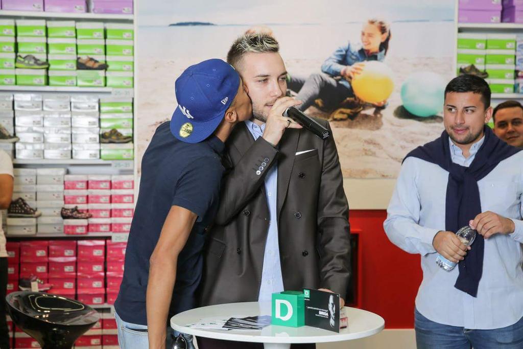 DANSH4RI's tweet image. CHE BELLONI! 🌟💖 #belliebravi ❤