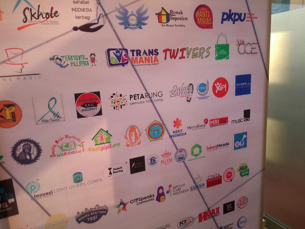 Merapat yuk! Ke #HKN2015 <a href="/harikomunitas/">The 3rd #ICN2015</a> seru banget dan rame 😁 makin sore makin rame #ActionForNation