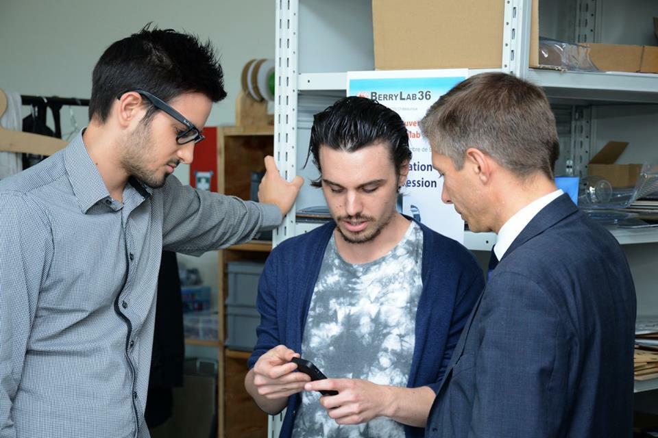 Chateauroux36's tweet photo. Une #ville #innovante et #numérique ! #Châteauroux #fablab #berrylab36 http://t.co/WcinfsSCBH