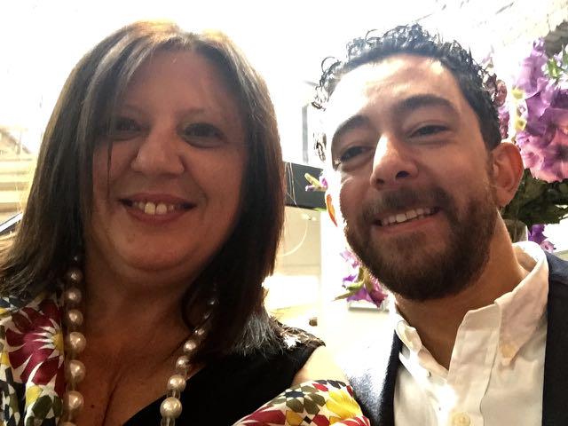 Eventi_BellaIta's tweet photo. Grande parterre per #ecichefcontest la giuria ha appena finito di degustare i piatti degli #italianchefs #GEIE #GAL http://t.co/8pjKZHMHrn