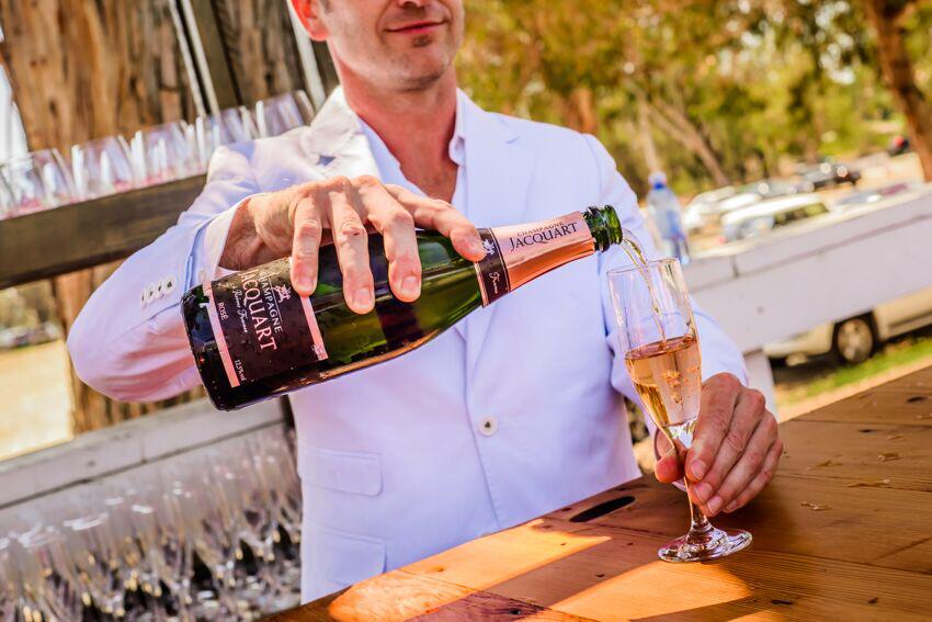 JacquartUS's tweet photo. @Chef_Keller A bottle to pair on any list! #Champagne @nytfoodfeed @latimesfood @Gayot_LA http://t.co/h8RBVJEuLG