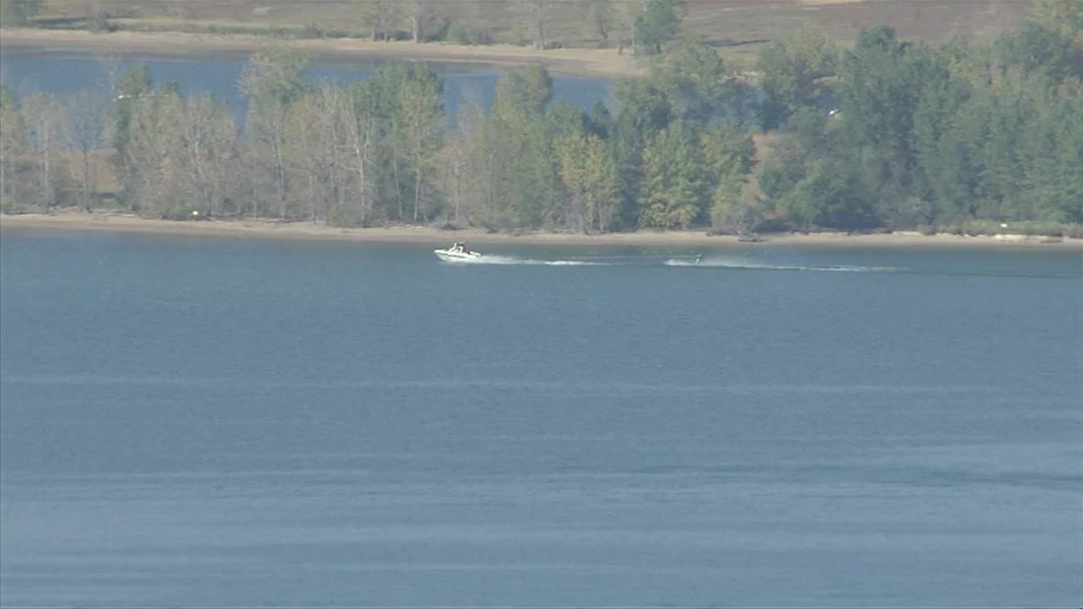 AnicaPadilla's tweet photo. What we SHOULD be doing right now… @Dougherty7NEWS @LindsayAWatts @jaclynreporting @EricLupher7News #RatherBeBoating http://t.co/JWHTJMH6MS