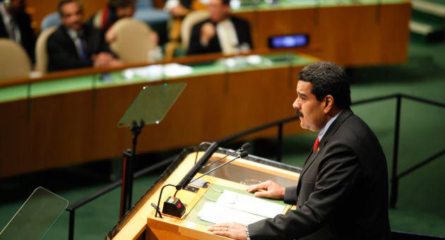 ConElMazoDando's tweet photo. Maduro: La desigualdad en el mundo ha sido impuesta por los imperios http://t.co/2y1jQTu4QV http://t.co/tjhaDa9jo1