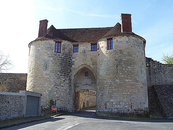 chateauthierry_'s tweet photo. Venez découvrir les monuments et le riche passé de notre ville depuis l'époque romaine jusqu'à la 2nd Guerre Mondiale http://t.co/CTpw29jR8y