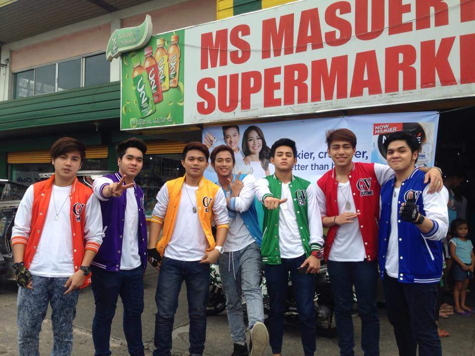 GoodvibesGroup's tweet photo. Maraming Salamat MS Masuerte Supermarket Lipa, Batangas for the warm welcome to us! #OliveC #Psalmstre #Goodvibes http://t.co/Pw2fJ1uoUR