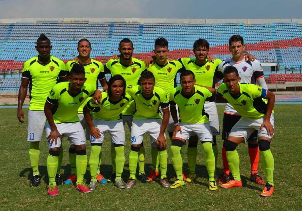la_academiapc's tweet photo. #SegundaDivisión #Hexagonal | Once titular de la @a_puertocabello que enfrentó al #DvoJBLZulia en Maracaibo. http://t.co/KBcXtmSjn5