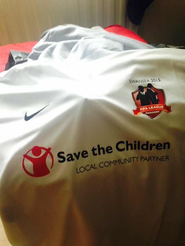 Laura Collins tweet media