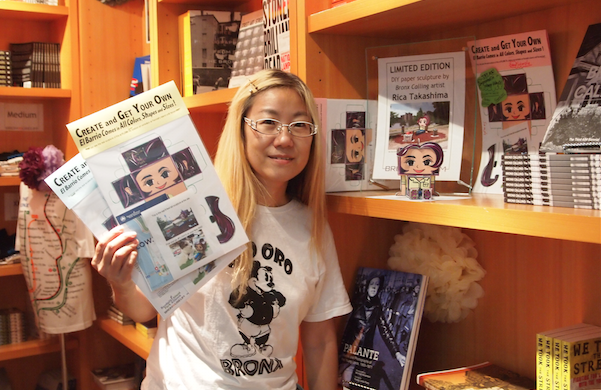 RicaTakashima's tweet photo. You can get your own mini El Barrio- sculpture of #FLOW15 at Brx Musuem shop! 紙のミニ彫刻キットをブロンクス美術館のショップで売ってるよ！only $6! http://t.co/iXbfbHa59d