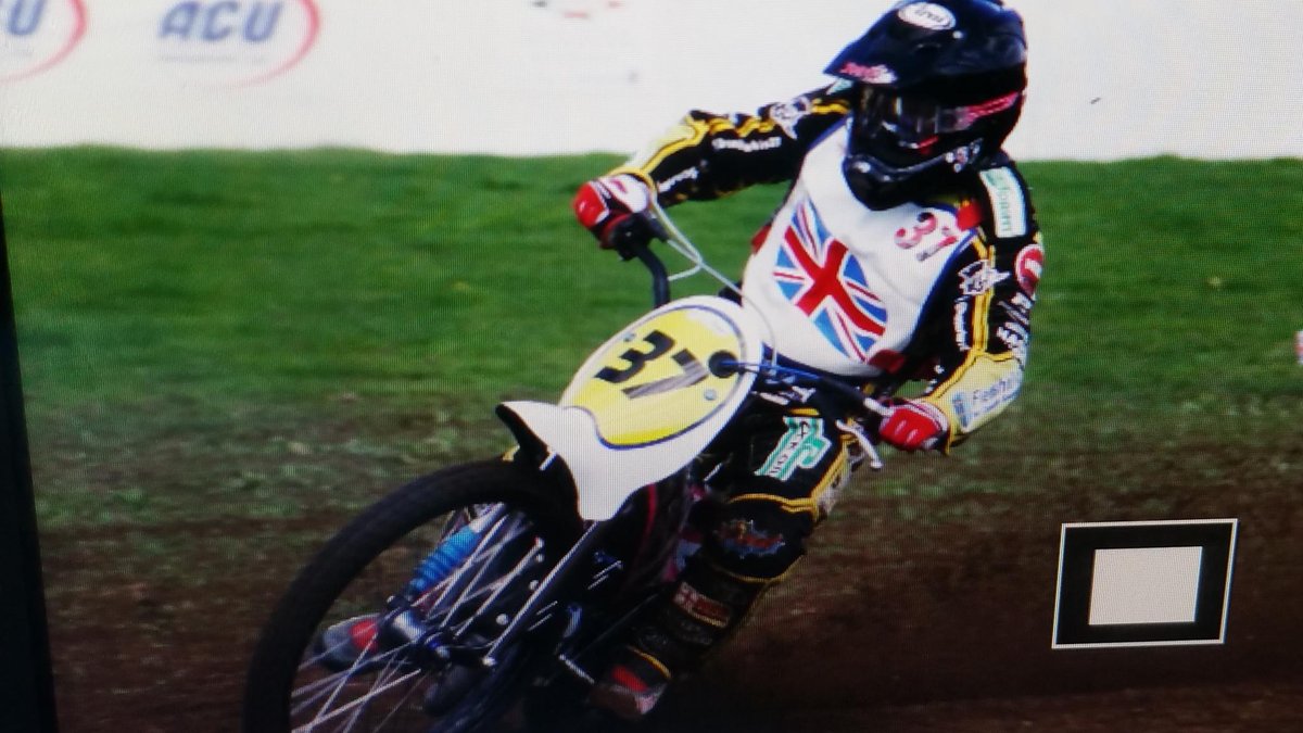 WimborneGrass's tweet image. Practice over a couple of pics from the back of the camera, fast #BritishMasters coming up #500Solos #1000SideCars