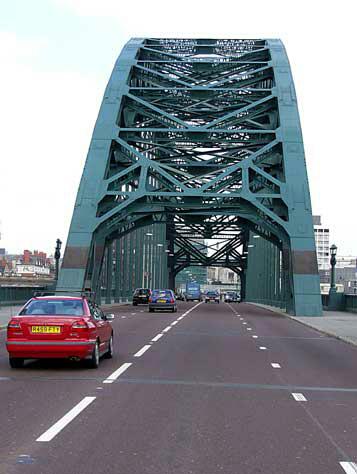 MedFreshersNcl's tweet photo. A huge welcome to all the new Newcastle Freshers! #Newcastle #freshers #tynebridge @NewcastleSU http://t.co/ZAXBTRdv3p