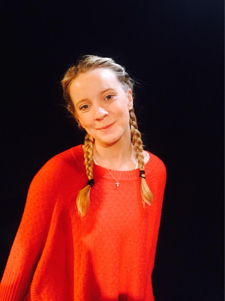j_kburgess's tweet photo. Meet Lilly... Sweet innocent Lilly.. #FlushUK #whatsyourpokerface #shesaslut #spoileralert @BreakPoint_UK http://t.co/u0gBymLFGl