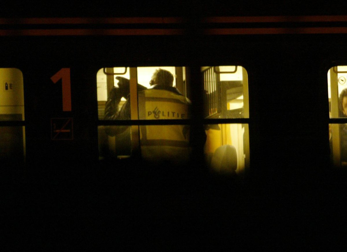 Militair mishandelt NS-conducteur rtlnieuws.nl/nieuws/binnenl…