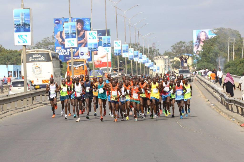 HassanAliJoho's tweet photo. MOMBASA INTERNATIONAL MARATHON 2015:
The Marathon kicked off to a flying start at Mama Ngina Drive this Morning. http://t.co/Tv75ZtHwxa