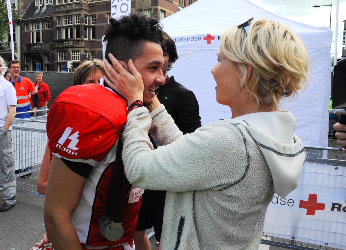 Dominator Benjamin en zijn maten zijn gefinisht! Ze kregen een warme ontvangst van Anita.
