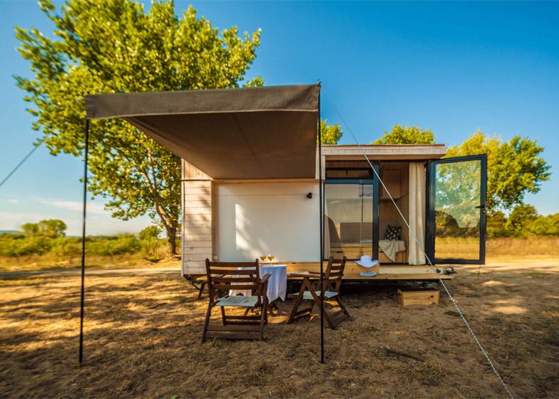 “<a href="/Dezeen/">Dezeen</a>: Bulgarian architect designed&amp;built this 9sq m mobile home for herself: dezeen.com/?p=772793 ” Brilliant.!
