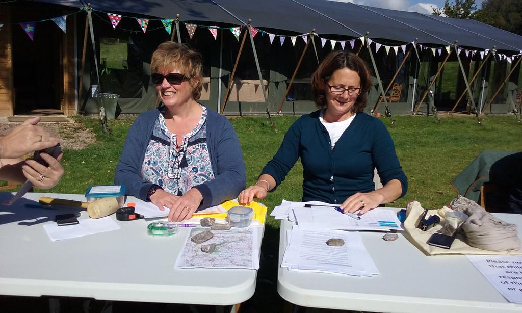 traceyedwards12's tweet image. Lovely @actionmedres #tiverton committee volunteers welcoming the #walk4tinylives rambles @Loytonlodge today