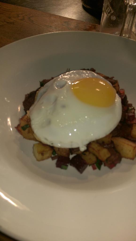 princesswales22's tweet image. If you missed #brunch this weekend this is what you missed... #beefhash #pancakeswithbacon #vegetarianbreakfast #eggs