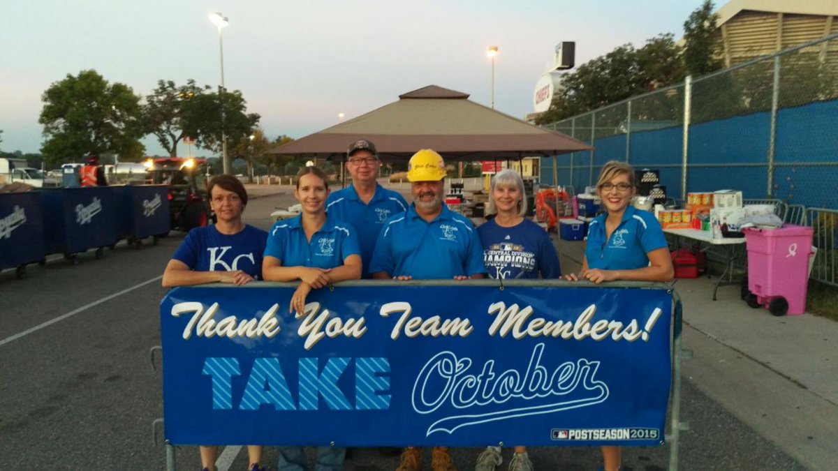 Honored to feed the entire staff at Kauffman Stadium this morning! <a href="/Royals/">Kansas City Royals</a> <a href="/KC_Aramark/">Aramark KC</a> #TakeTheCrown #BlueOctober