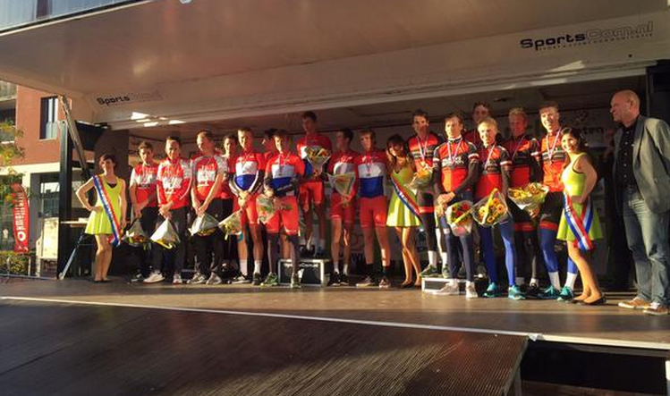 Veel Topcompetitie-renners in de prijzen op het NCK <a href="/zwc_DTS/">z.w.c. DTS</a> @dejongerenner <a href="/depeddelaars/">W.R.V. de Peddelaars</a> topcompetitie.nu/2015/topcompet…