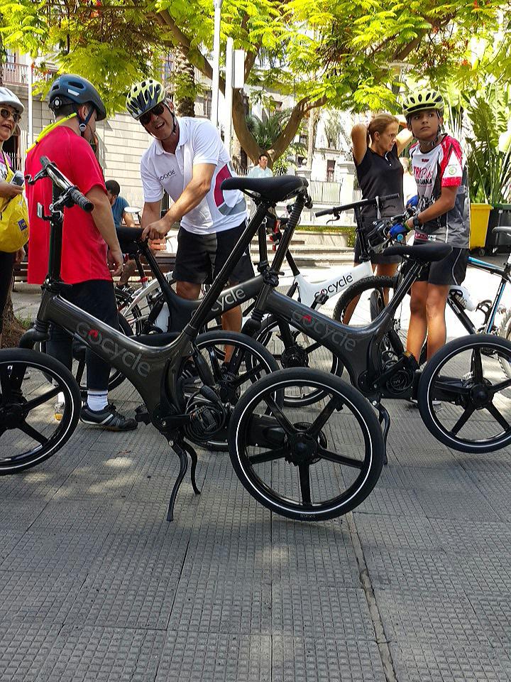 Dando a conocer <a href="/Gocycle/">Gocycle</a> en #LPGC <a href="/AMovilidadLPA/">Agentes de Movilidad</a> #ocupalacalle #BiciSinHumos <a href="/PoliciaLPA/">Policía Local LPA</a>