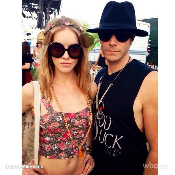ElleEvansDaily's tweet photo. #flashback: #ElleEvans and her #ex #exbf #exboyfriend #artist #GregSiff #GregorySiff http://t.co/RwIkkN4t20