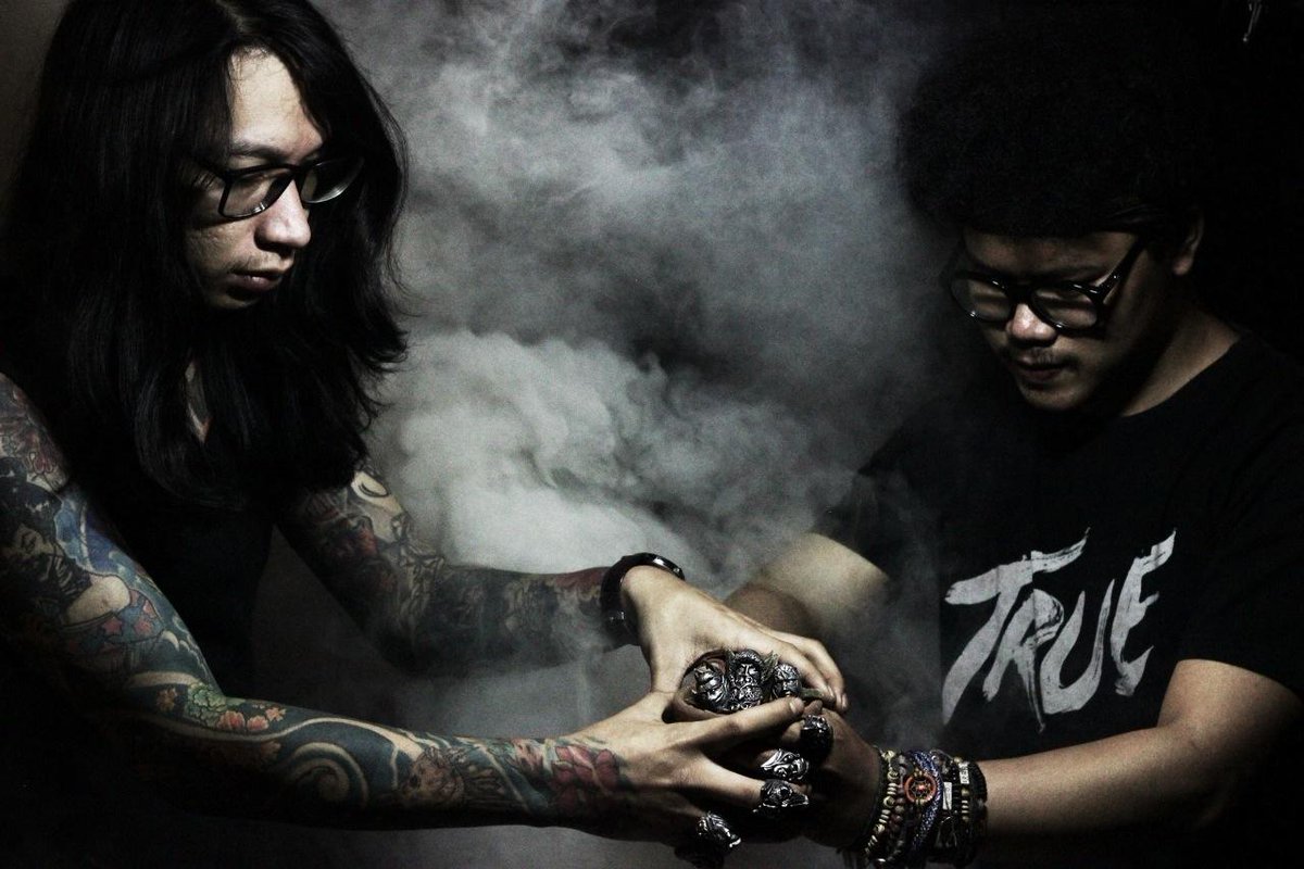 Let see how #fingerrink works for a touch of an art
#fingerrink #ring #skullring #skullrings #ringskull #art #jewerly