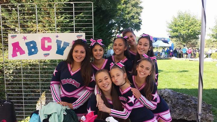 ASCVEDragons's tweet photo. Animation du semi marathon organisé par le San du Val d'Europe #abcve #abcvedragons #cheer #cheerleading http://t.co/0mrtKnMk6Q