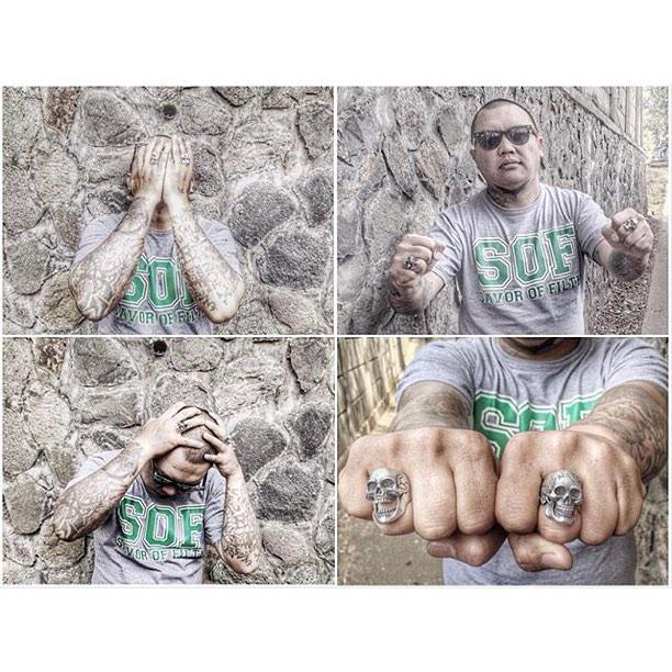 buuxfrederiksen. He's great guitar player of mawarberduri &amp; turtles_jr .
Wearing skull lough &amp; fingerrink skull