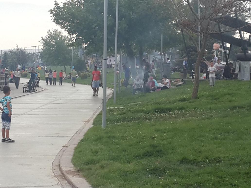 KIzdas's tweet photo. Mogan Parkı Bayram'da vatandaşların tercih ettiği dinlenme merkezi oldu. @06melihgokcek @arslanramazan @Onuraltay06 http://t.co/DKFwdxOJvt