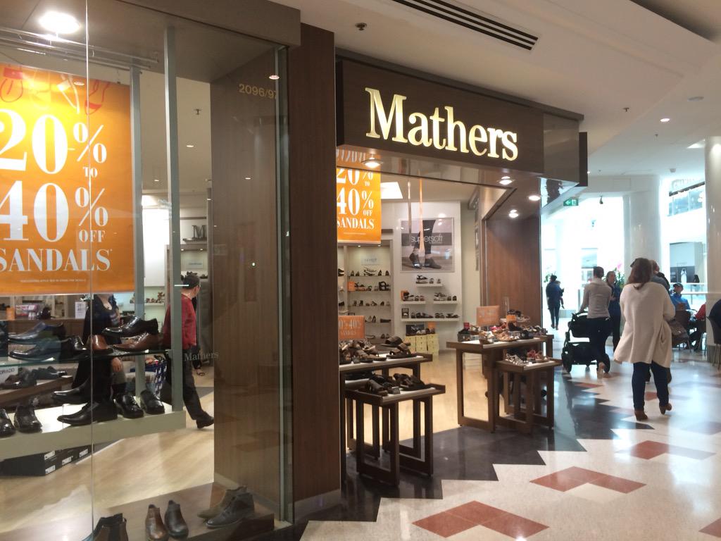 mal_devlin's tweet photo. #mqecon111 #mqmoncomp http://t.co/pDLaNsAy5R