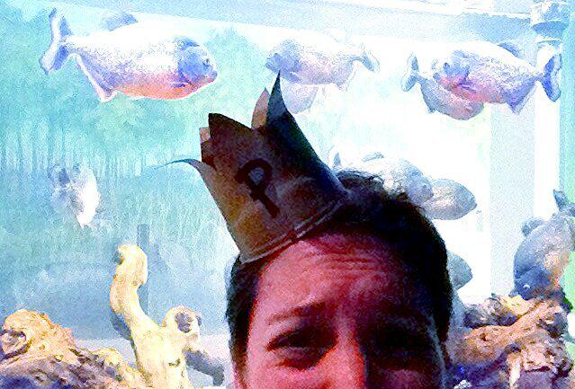 SarahjewelAZ's tweet photo. @PuddlesPityP No swimmin' #fishteeth #crownpic http://t.co/5cDpHckrLE