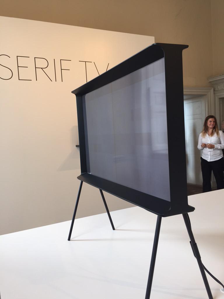 DAY_TRUE_London's tweet photo. Just been to see the new Serif TV designed by the @Bouroullec brothers for @samsung
#somerserthouse
#wantoneplease http://t.co/mMA3FIS0Eb