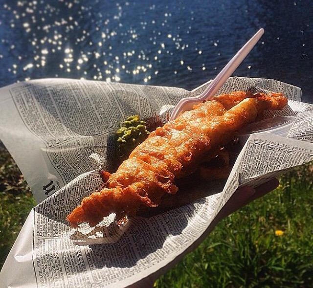 noshthetruck's tweet photo. STOP- Don't eat breakfast have brunch at @FremontSunMarkt 11-4 #fishandchips #friedrabbit #bonemarrow weve got it all http://t.co/ky99FKhCiF