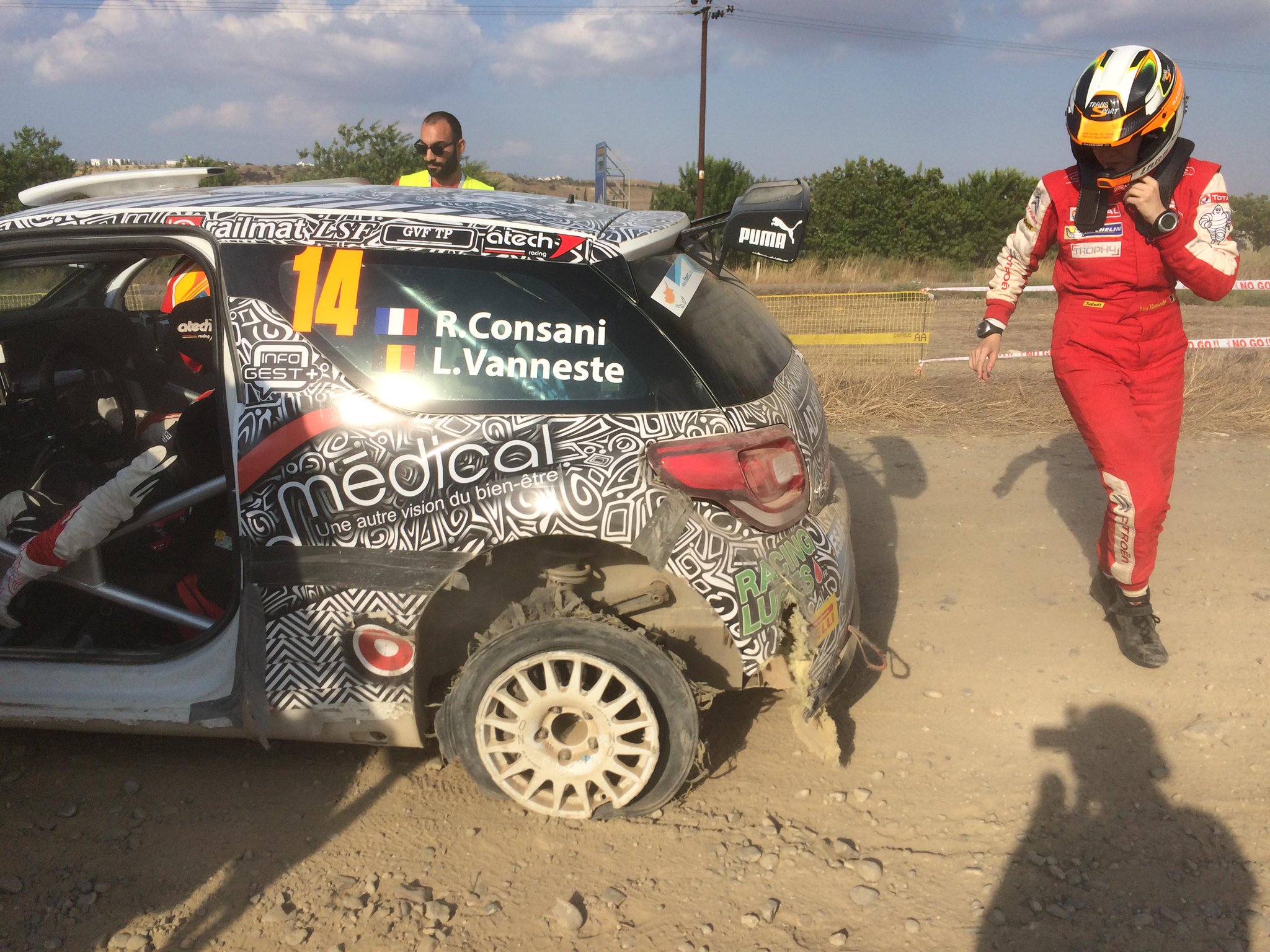 ERC: Cyprus Rally [25-27 Septiembre] CP6hJL1W8AAtu0Y