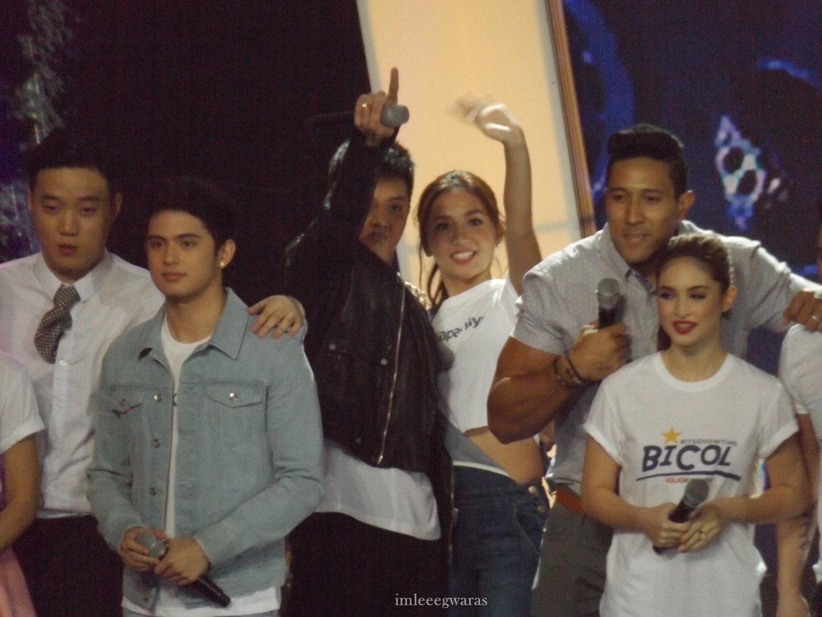 yammeeeee_95's tweet image. "@Emirbheb: Rak n Rol 👊🏼 We Live in a KATHNIEL WORLD 💙

#PSYGameOn
#PushAwardsKathNiels © http://t.co/XZbbtpHas0"