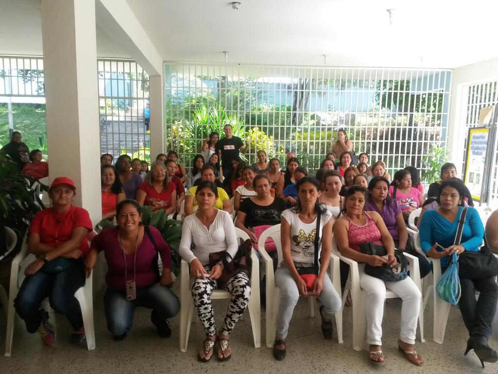 CnaeMerida's tweet photo. Trabajando de manera mancomunada CNAE y SAE en las elecciones municipales de madres y padres cociner@s @MiguelMarin8 http://t.co/D0CrV99V0V