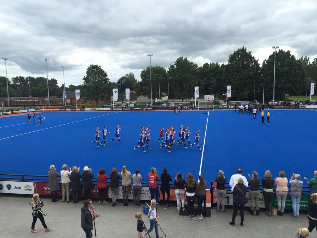 Knappe overwinning van <a href="/HCZwolleheren1/">HCZwolle H1</a> op naaste concurrent Ede 4-2 <a href="/HCZwolle1/">HCZwolle</a>