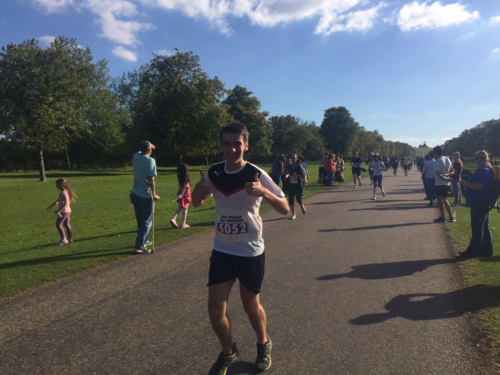 Cdt Sgt Fell of 862 strolls in #WindsorHalf2015 #windsorhm #aircadets