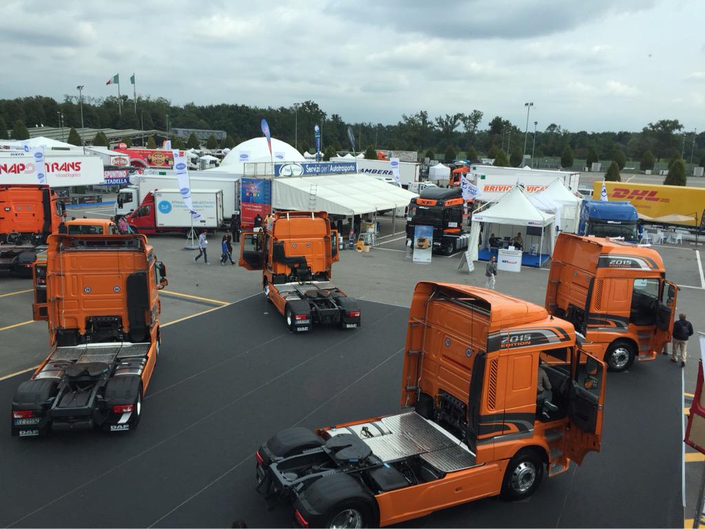 brandintown's tweet photo. #cre #quickleads #brandintown #streetfood #autodromonazionale #monza foto evento su: http://t.co/7Ovbmnwx9N http://t.co/0JjTKa7B5i