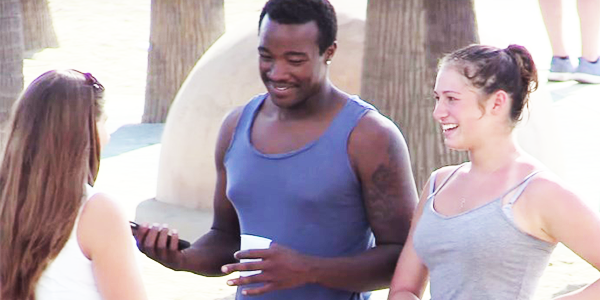 KnowYourDirt's tweet photo. Lady Drops Her Big Fat Dildo In Public - http://t.co/IhpbLEpbLB http://t.co/b0E4JSYMuB