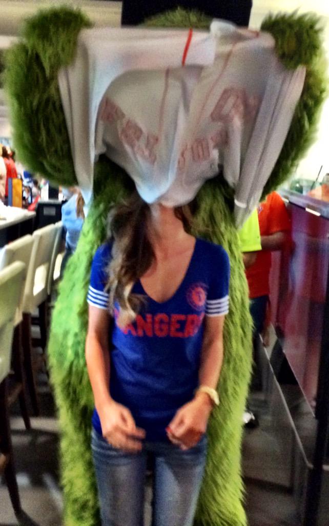 lthompson58's tweet photo. Orbit turned @terilynn164 into an @astros fan! #Astros #orbit #boorangers http://t.co/Gxyd6Qk7H5