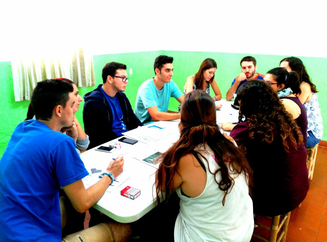 CjAMICS's tweet photo. ¡Los monitores ya estamos manos a la obra para  este curso 2015/16! Empezamos el 3 de octubre 😊 #EntrenaTuCorazón http://t.co/Lw9jXhdqto