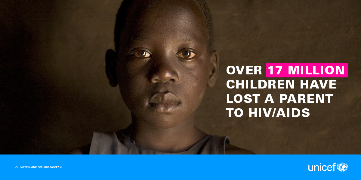 UNICEF's tweet photo. At the #socialgoodsummit, @NdabaMandela &amp; @YvonneChakaX2 called on every person to combat AIDS by 2030. #2030Now http://t.co/Ji9ZzQDHxI
