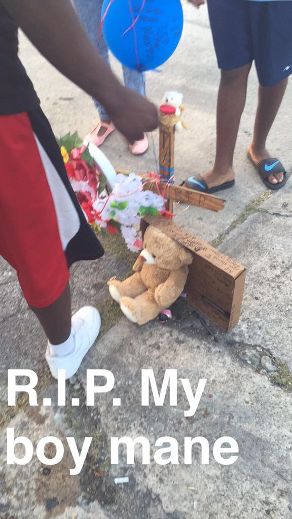 daaaamnnkae's tweet photo. #RestEasyTyler http://t.co/RLeX0G1RLw